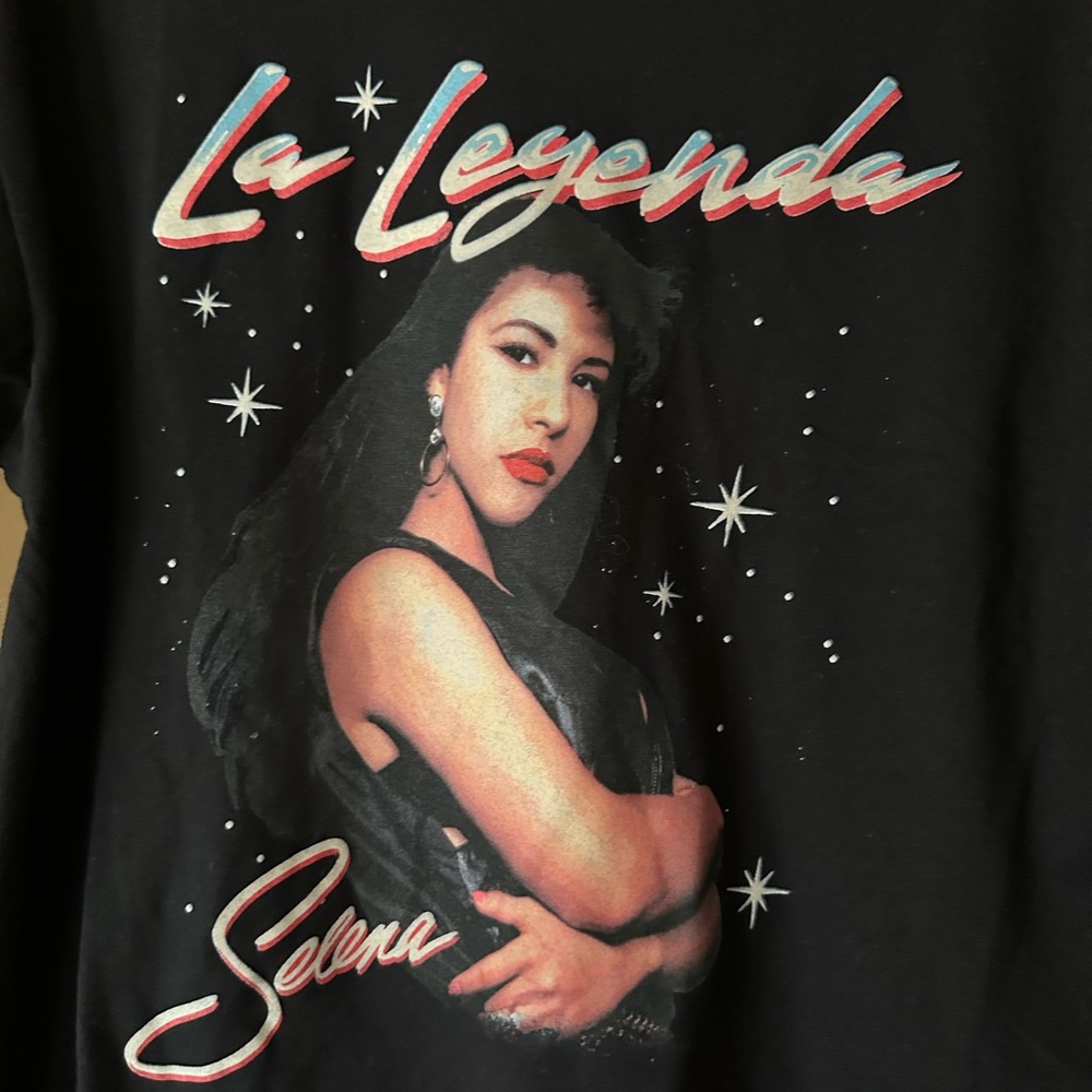 Wow Selena shirt in great condition!!!